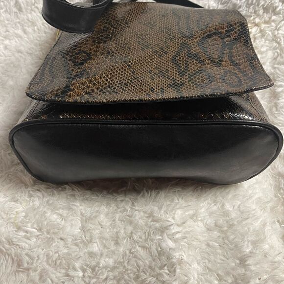 Snakeskin Pattern black and brown synthetic bucket style Shoulder Bag black trim - Picture 7 of 13